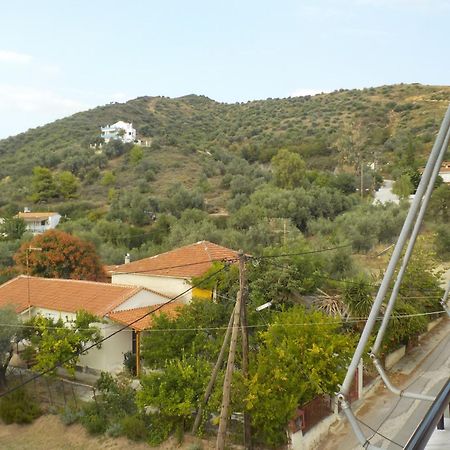 Hotel Kallithea Lutrá Edipszú Kültér fotó