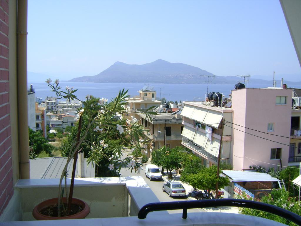 Hotel Kallithea Lutrá Edipszú Kültér fotó