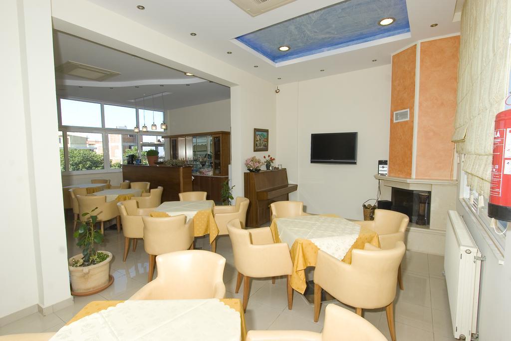 Hotel Kallithea Lutrá Edipszú Kültér fotó
