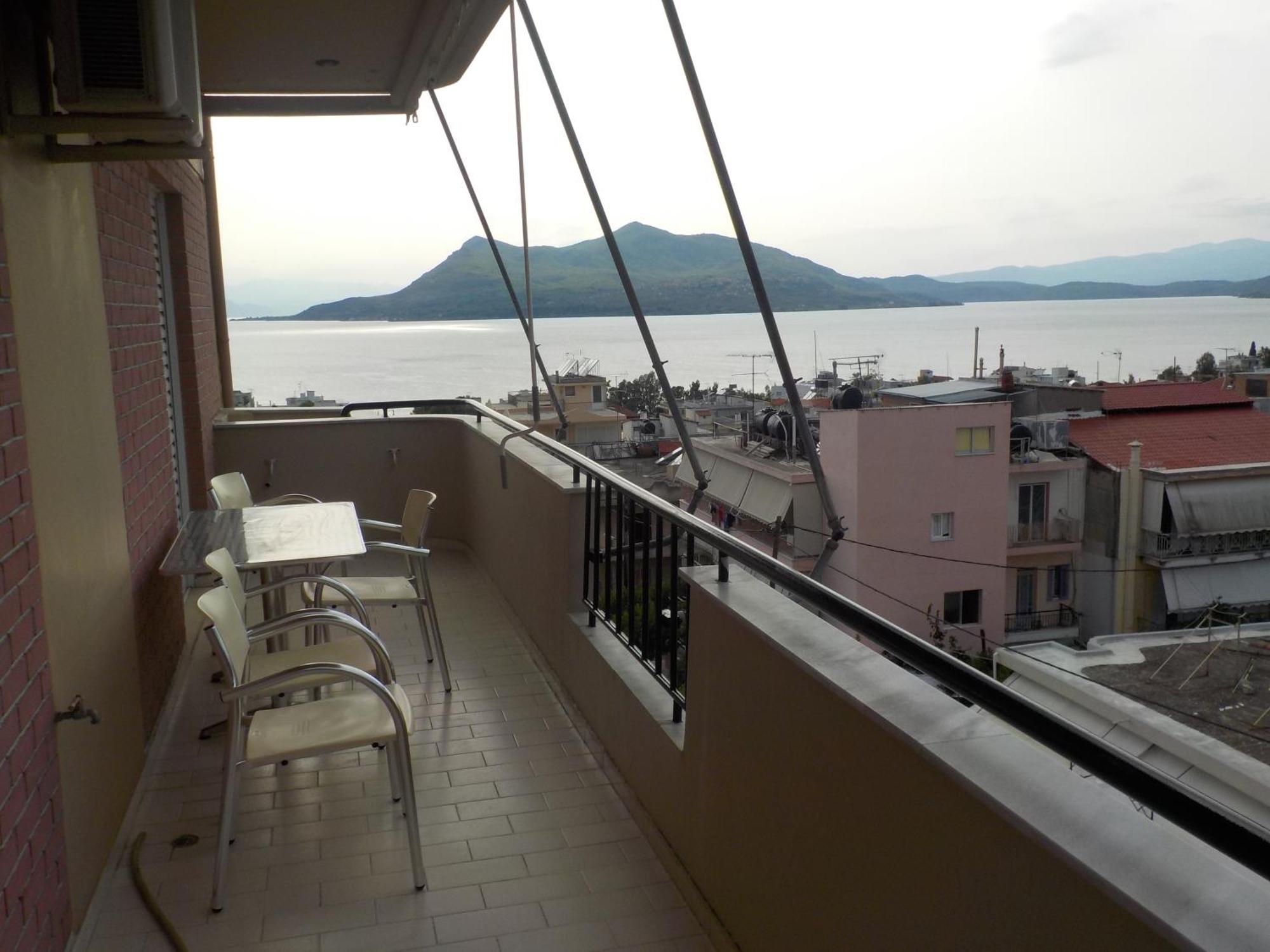 Hotel Kallithea Lutrá Edipszú Kültér fotó