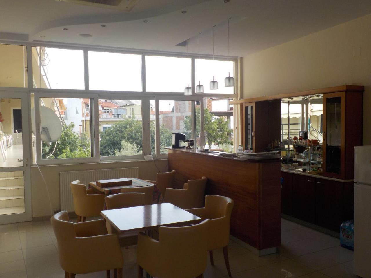 Hotel Kallithea Lutrá Edipszú Kültér fotó