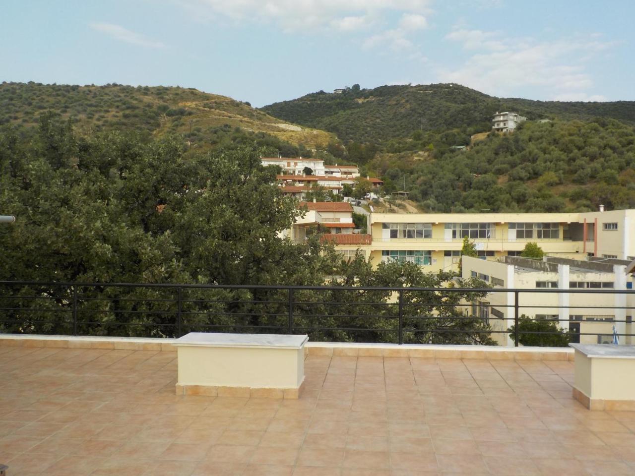 Hotel Kallithea Lutrá Edipszú Kültér fotó