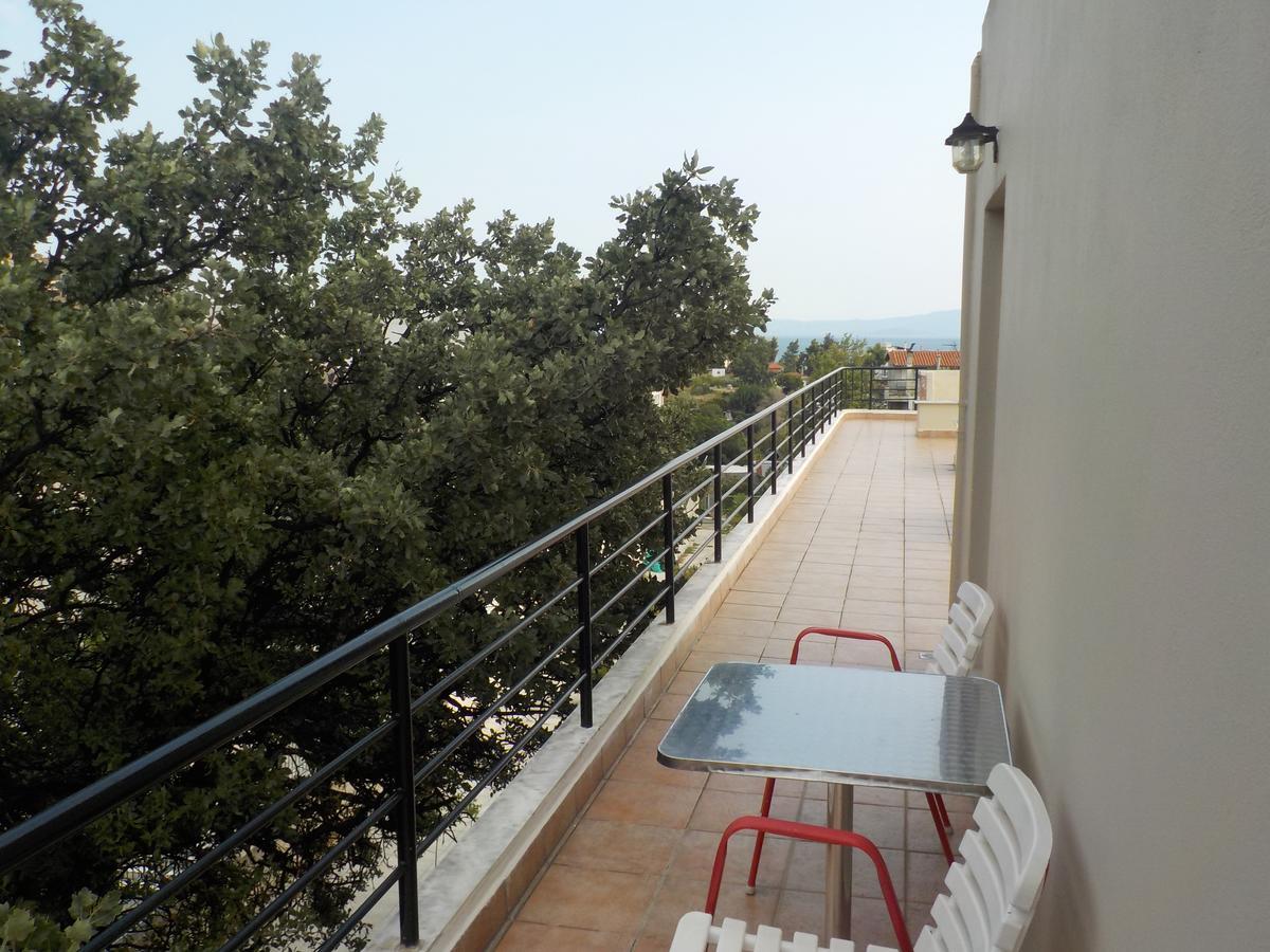 Hotel Kallithea Lutrá Edipszú Kültér fotó
