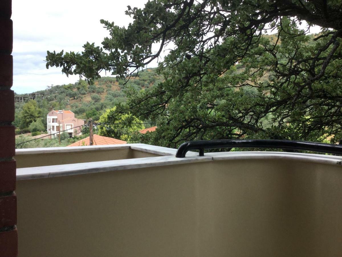 Hotel Kallithea Lutrá Edipszú Kültér fotó