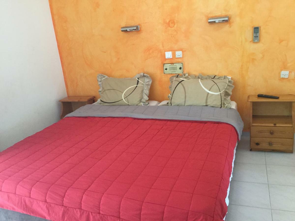 Hotel Kallithea Lutrá Edipszú Kültér fotó
