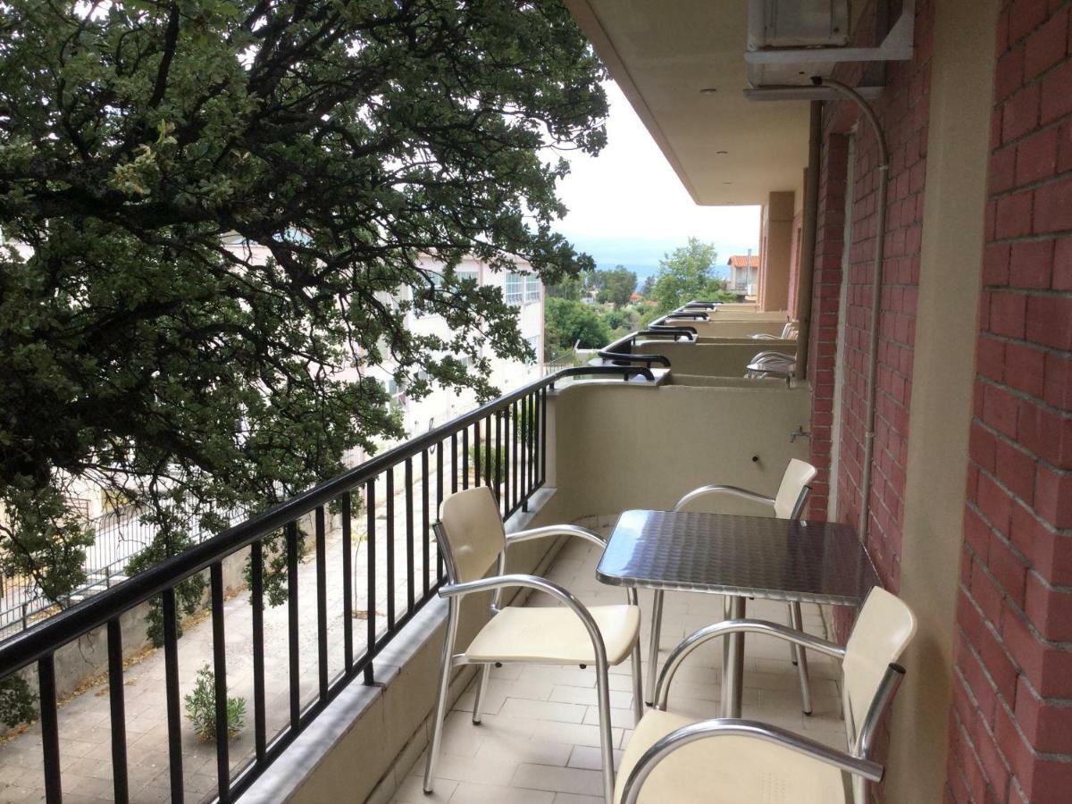 Hotel Kallithea Lutrá Edipszú Kültér fotó
