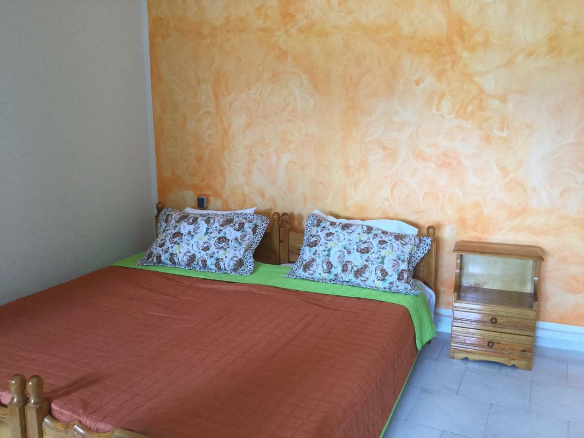 Hotel Kallithea Lutrá Edipszú Kültér fotó