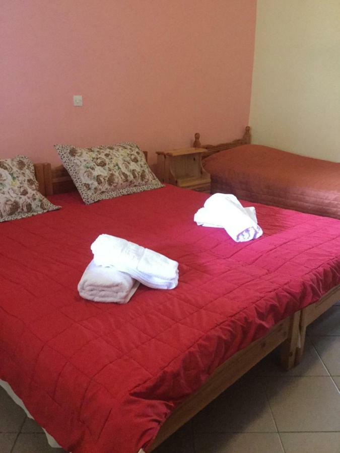 Hotel Kallithea Lutrá Edipszú Kültér fotó
